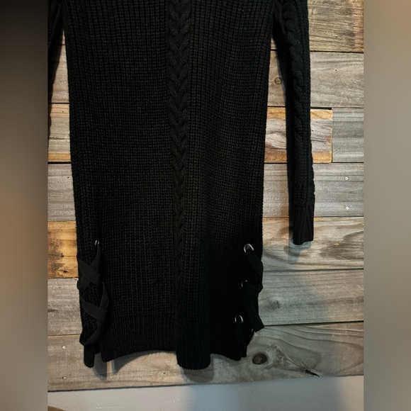 Boston proper- dress- size Xs- 100% acrylic- v neck. - Picture 2 of 5